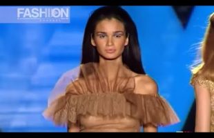 VALENTINO Haute Couture Spring Summer 2000 Paris – Fashion Channel