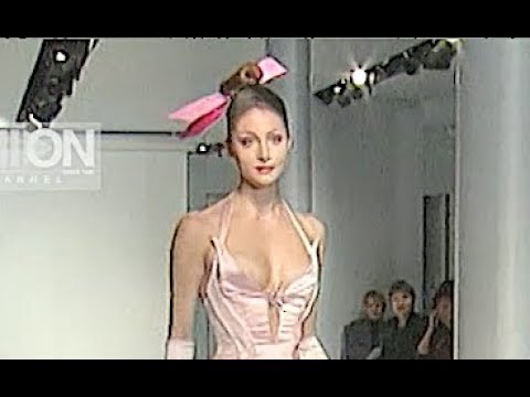 THIERRY MUGLER Fall 1999 2000 Paris – Fashion Channel